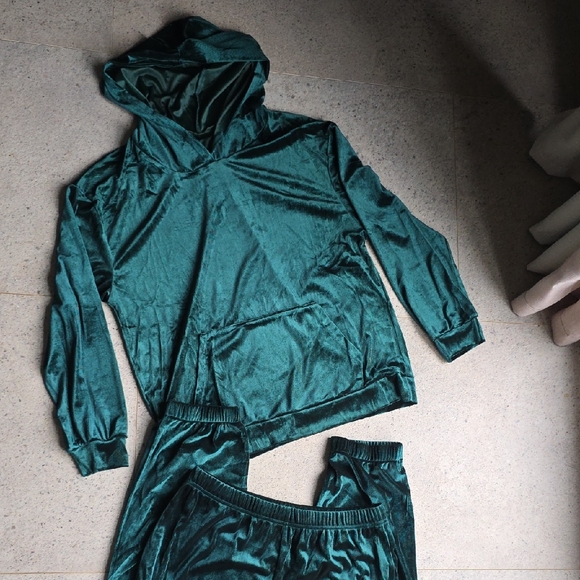 Tops - Green Velvet Hoodie and Joggers Set